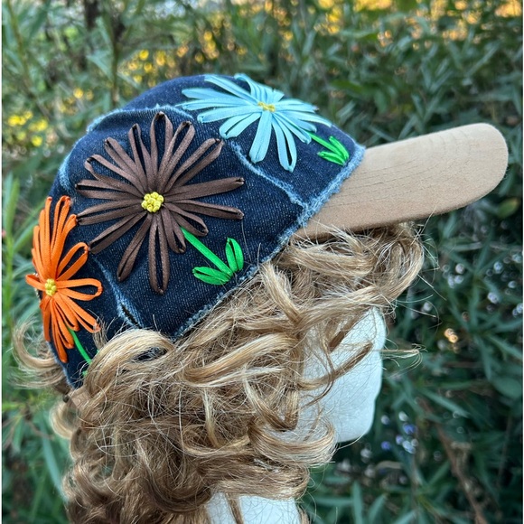 Vintage NEW handmade abstract floral embroidered on distressed denim OS - Picture 1 of 13